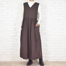 新色！コットン素材のVネックワンピース　ダークブラウン　茶　ジャンパースカート　大きいサイズあり