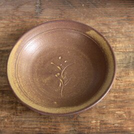 野花小皿（伊羅保）