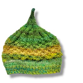 １点限定！　新作2025どんぐりニット帽子　野呂英作毛糸使用　グリーンイエロー　クリスマスギフト・プチギフト