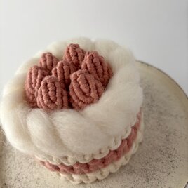 ショートケーキみたいなマクラメコースター