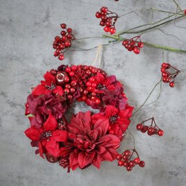 '25 クリスマスの赤いリース★22㎝★アーティフィシャルフラワー