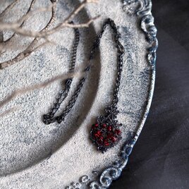 真夜中のザクロ ［ペンダント］