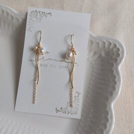 14kgf 淡水パールの品よいチェーンピアス