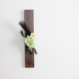 ＜お正月＞　Wall flower 4 　　　木の壁掛け一輪挿し