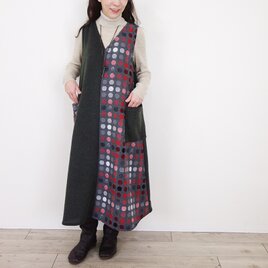 カーキソフトシャギーとマルチドット・襟Vワンピース　** クリスマス　旅行　重ね着　正月　食事会