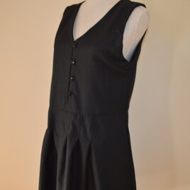 大人の雰囲気！「ジャンパースカート」