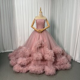 人気上昇！カラードレス ピンク ベアトップ ラッフルフリル 華やかなトレーン 前撮り