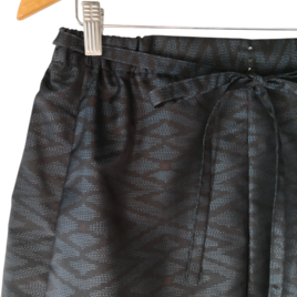 フレアー大島紬（濃紺地松皮菱　7マルキ泥染）裏地あり