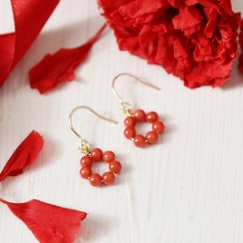 【14kgfピアス】本珊瑚 天然色 7粒の輪 赤珊瑚 3月誕生石 ( 還暦祝い 女性 母の日 ギフト プレゼント 小ぶり )