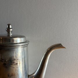 国産の古いコーヒーポット　ドリップポット　レトロ　アンティーク　骨董品