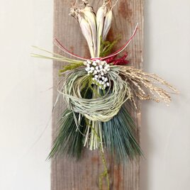 迎春のしつらえ　しめ縄飾り｜根付きレモングラス