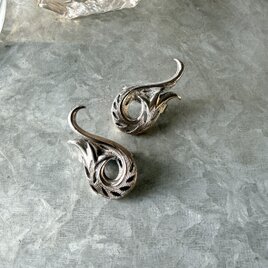 Y1210-ヴィンテージイヤリング U.S.A. 1960's Silver Tone Swirl Openwork