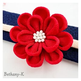 初節句・お食い初めに人気！ ◆4.5cmカメリア(下がり無し)◆赤色のママでも簡単につけられるつまみ細工のコピー