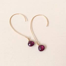 ロードライトガーネットのロングフックピアス(14kgf)