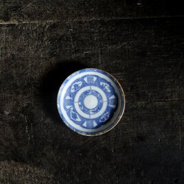 細かな柄が素敵◆中国美術なデザイン。時代印判小皿　唐子　蜻蛉　漢字　骨董/antiques 古民家　明治~大正期