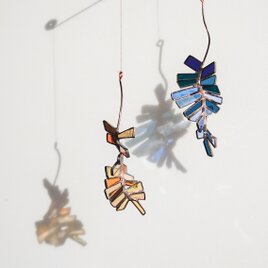 踊るシダの葉 b ＊ガラスモビール