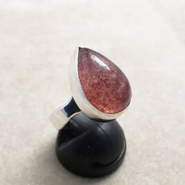 アフリカンストロベリークオーツのしずくリング