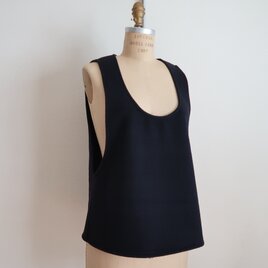 ウールベスト・深Uネック♡ 圧縮ウール ・ダークネイビー・上質ウール