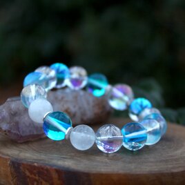 ミスティックオーラクォーツチタニウム　アクアブルーレインボー ユーモア、リラクゼーション、喜びと楽観主義