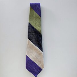 紫と若草の段縞