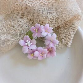 染め布花＊さくらのリースブローチ