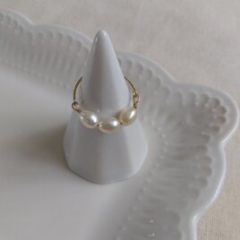 14kgf ３粒淡水ポテトパールのナチュラルリング