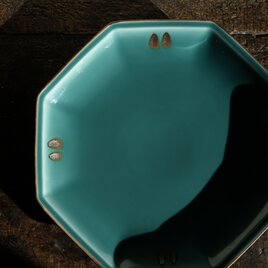 八角の形状◆波佐見焼　白山陶器青磁八角皿　大皿　和食器　工芸品　暮らしに。現代品