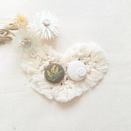 ★くるみボタンブローチ★