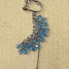 M様ご注文分　スワロフスキーダングリングイヤリング左耳