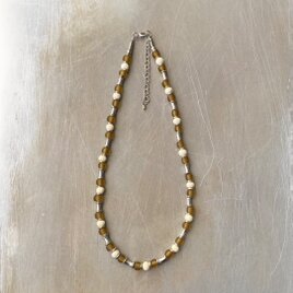 Vintage 70s-80s USA retro yellow glass beads necklace