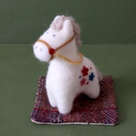 羊毛フェルトの干支・ウマさん＊受注制作＊