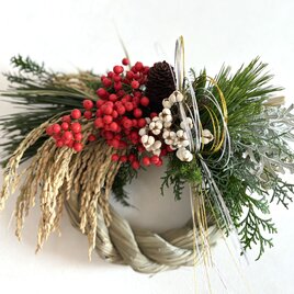 しめ縄のお正月飾り大（南天）