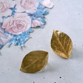 《TRIFARI》 gold leaf トリファリ ヴィンテージイヤリング