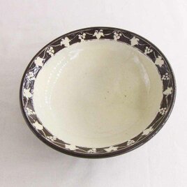 ブドウの象嵌鉢