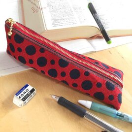 【草間弥生風？】② 畳縁　テトラ型　ペンケース　和風　ドット　赤　黒