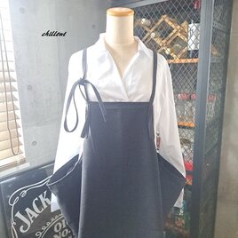 【背中がかわいい】エプロンドレス：デニム：ブラック【1033】