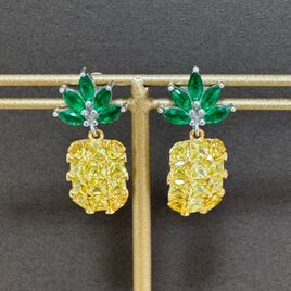 １日の気分が楽しく輝く日になる♡女っぷりアップ⤴揺れる♪パイナップルピアス