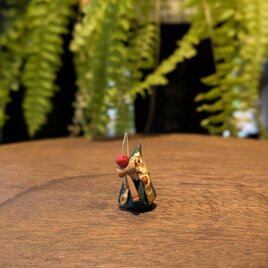 小さな小さなサンタクロース　51（けん玉）