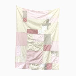 ポジャギ/永遠の布　淡いピンクの協会「ヘルプセンター」