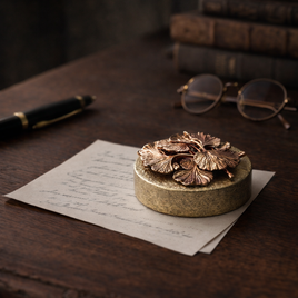 イチョウ落ち葉ペーパーウェイト