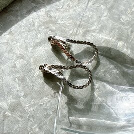 YM194-【 Monet 】モネ・ヴィンテージイヤリング 1980's Flat Chain Drop Hoop