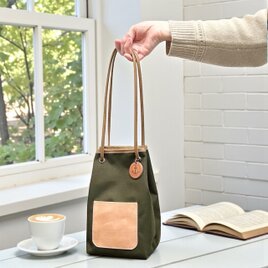 nico：カーキ×ベージュ（撥水加工ナイロン素材×イタリアンレザー巾着バッグ）受注製作
