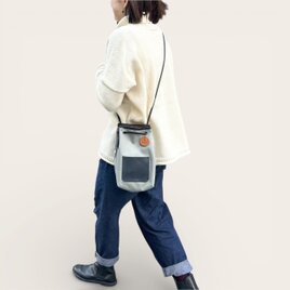 nico：グレー×ブラック（撥水加工ナイロン素材×イタリアンレザー巾着バッグ）受注製作