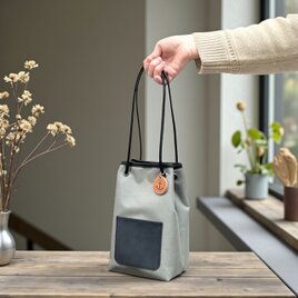 nico：グレー×ブラック（撥水加工ナイロン素材×イタリアンレザー巾着バッグ）受注製作