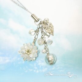 花編みとんぼ玉ツインストラップ＊ホワイト