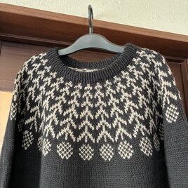 お花の丸ヨークセーター  (送料込み)