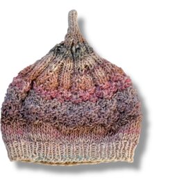 １点限定！　新作2025どんぐりニット帽子　野呂英作毛糸使用　ピンクベージュグラデーション　誕生日ギフト・プチギフト