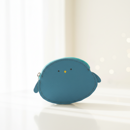 人気のシマエナガ、そのままのフォルムで。 幸せの青い鳥シマエナガのファスナーウォレット｜オーダー対応レザー小物