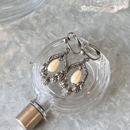 YA222-【 AVON 】エイボン・ヴィンテージイヤリング 1990's " Romantic Renaissance "