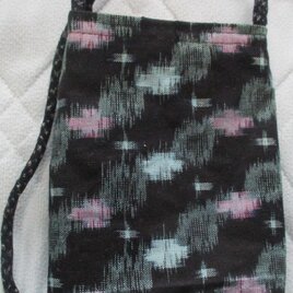 ８５７２　絣で作ったポーチ